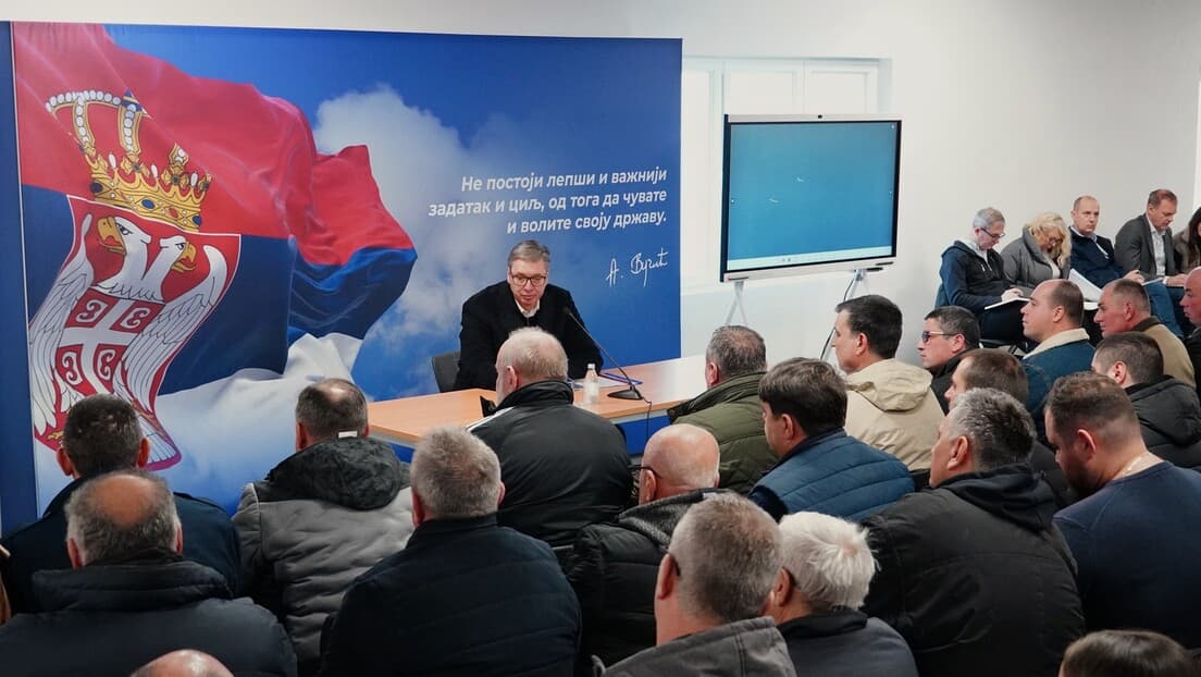 Vučić: Potreban Nacionalni Sistem Mobilnih Ambulanti — Hitna Rekonstrukcija Doma Zdravlja u Knjaževcu