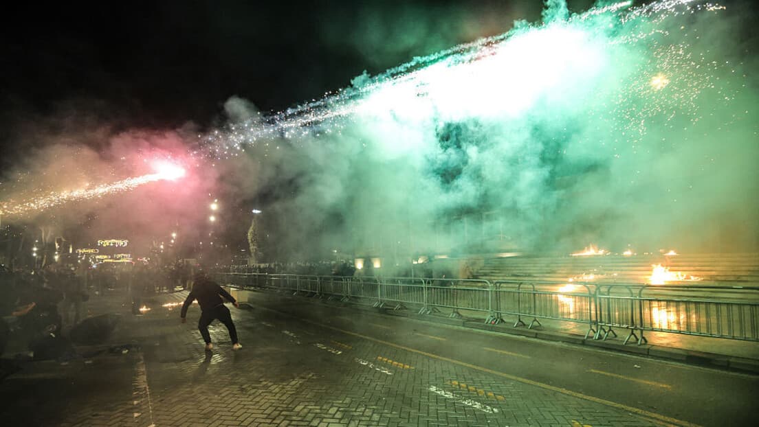 Tenzije u Albaniji: Beriša najavio protest 28. februara nakon sukoba u Tirani