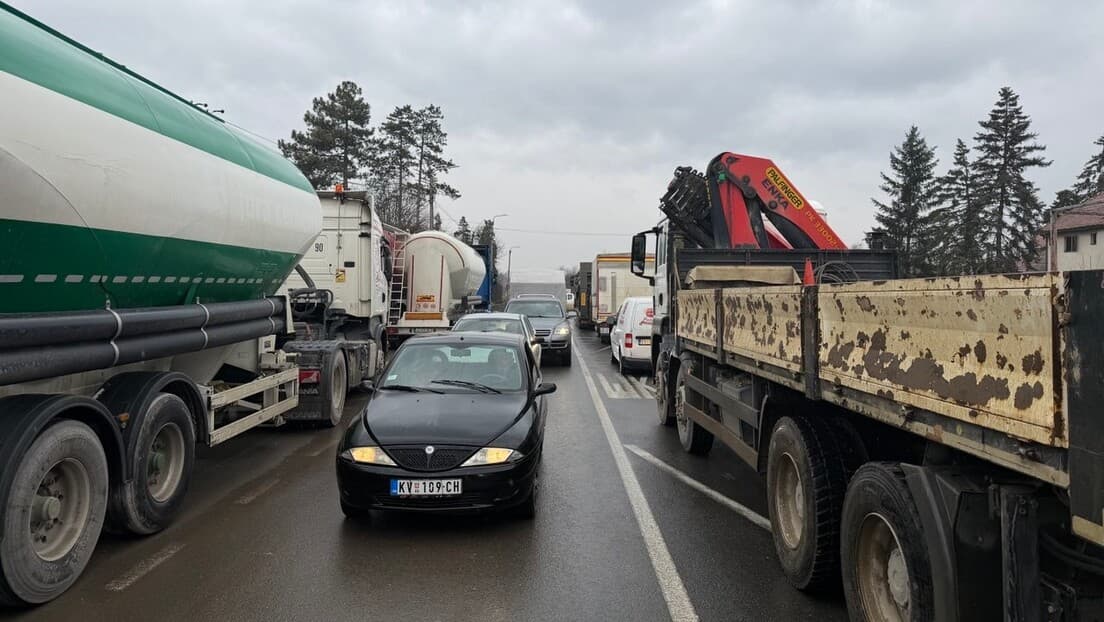 Poljoprivrednici Nastavljaju Blokade Puteva i Najavljuju Radikalizaciju Protesta
