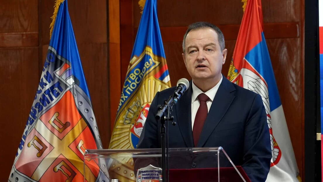 Ivica Dačić Hitno Hospitalizovan i Priključen Na Aparate — SPS: Obostrana Upala Pluća