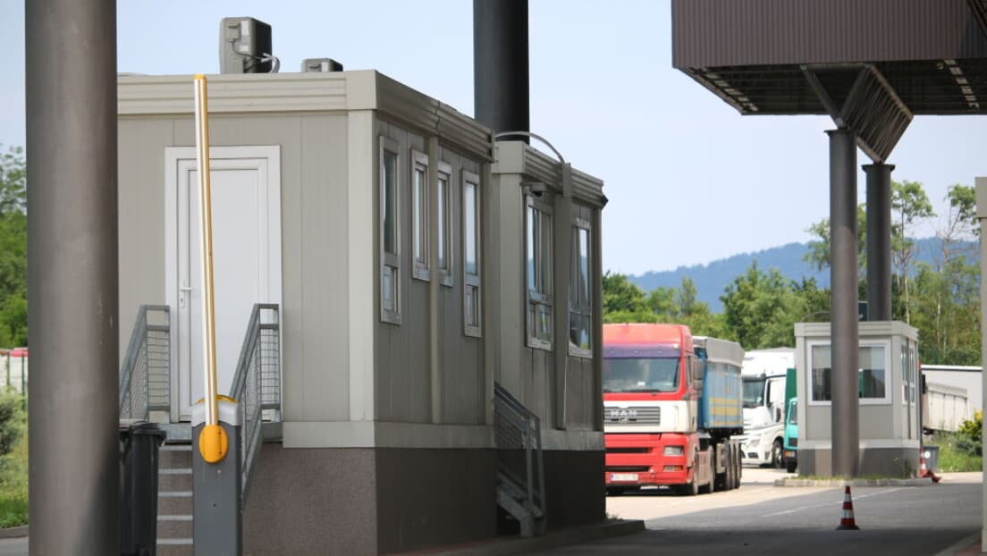 Priština Ne Odustaje: Brošure Tretiraju Srbe Kao „Strance“, U Letcima Ima I Hrvatskih Reči