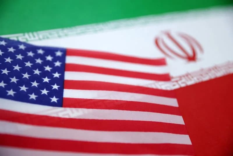 Iran Obećava Fleksibilnost Na Nuklearnim Pregovorima Dok SAD Povećavaju Vojni Pritisak