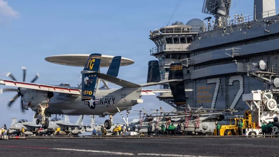 Trampove opcije prema Iranu: Veliko vojno pojačanje, ali mogućnosti se brzo sužavaju