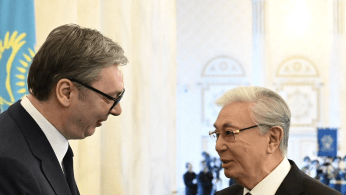 Vučić u Astani: Tokajev mu uručio Orden Zlatnog Orla