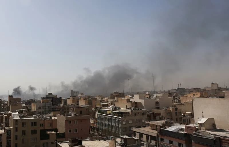 SAD U Operaciji "Epic Fury": Anthropic AI, B-2 Bombarderi i Jeftini "Kamikaze" Dronovi U Napadima Na Iran