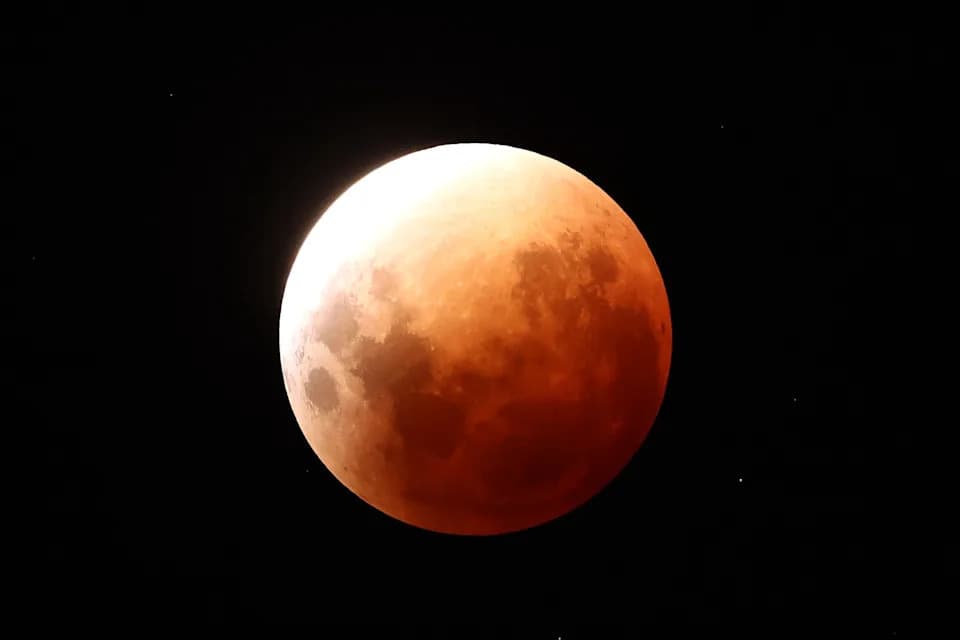 Šta martovski "Worm Moon" i krvavi mesec znače za vaš horoskopski znak — Totalno lunarnо pomračenje 3. marta 2026.