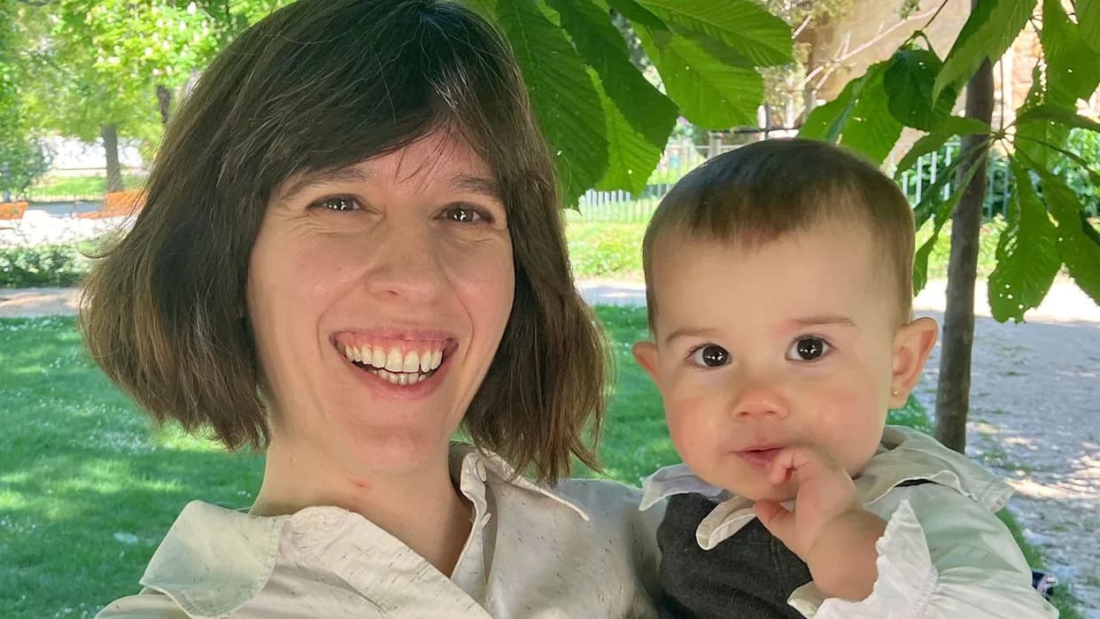 Studija: Trudnoća smanjuje sivu materiju ~5% — Mozak se "preuređuje" za majčinstvo