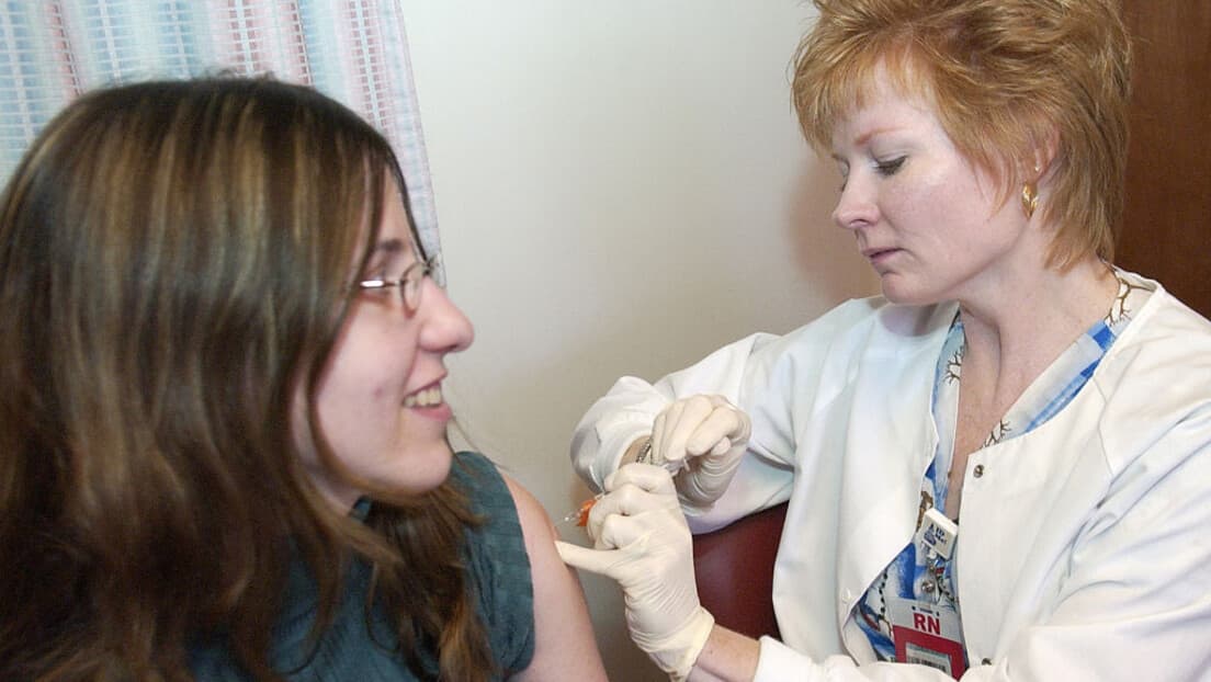 Udruženje „Progovori“ Traži: Uvesti HPV Vakcinu u Obavezni Kalendar i Zaštititi 30.000 Dece u 2026.