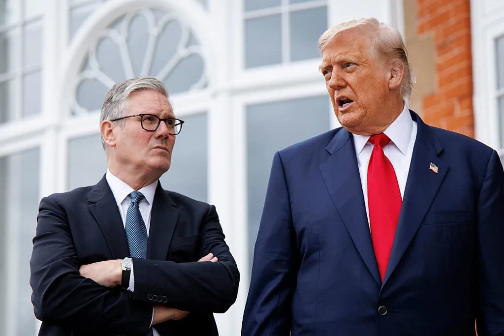 Starmer Ostaje Pri Odluci, Ali Pojačava Odbranu Nakon Iranskih Odmazdi