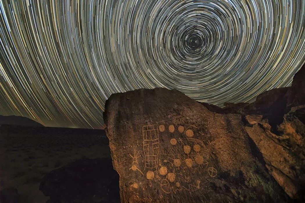 Zašto su neke zvezde uvek vidljive, a druge se pojavljuju i nestaju sa godišnjim dobima?