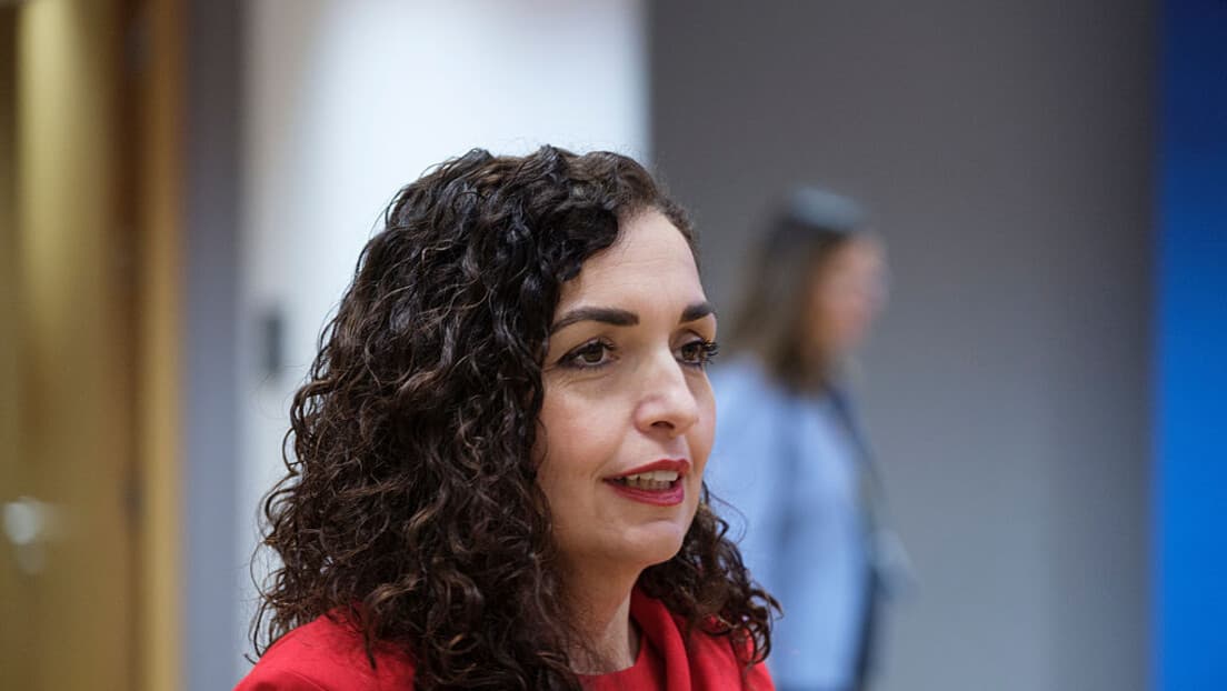 Hadžiju Podržala Amandmane Vjose Osmani: Hoće Li „lažna država" Uvesti Direktan Izbor Predsednika?