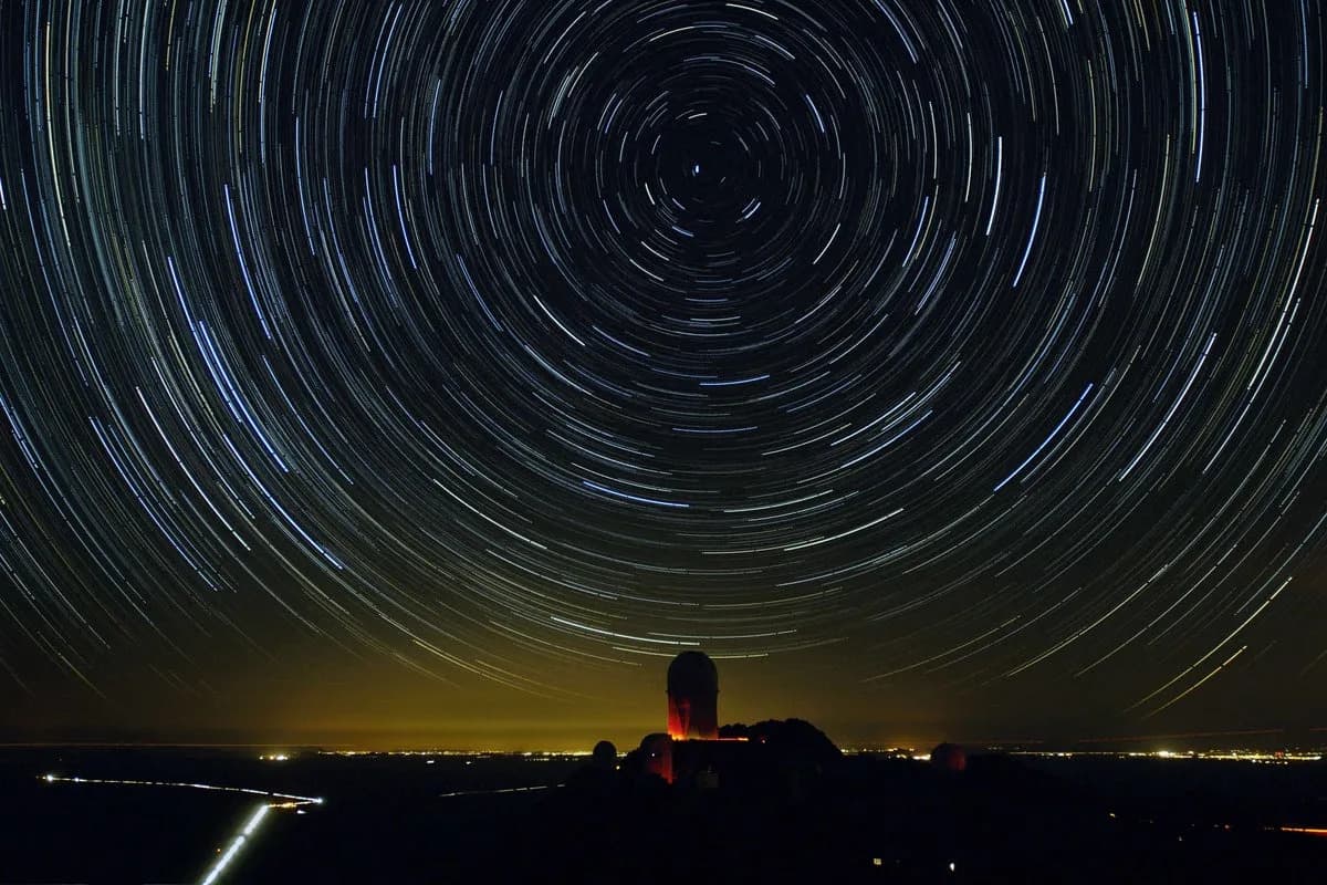 Kako sateliti mogu da poremete vaš san i promene noćno nebo
