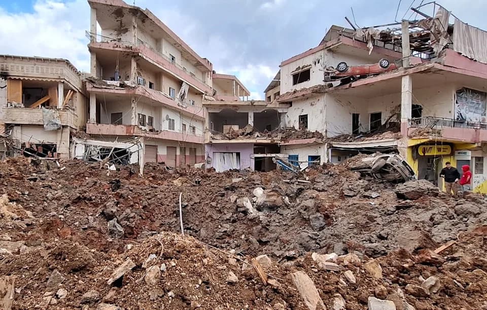 Najnovije: Izrael Gađao Liban i Naftni Depo u Teheranu; Iran Pogodio Desalinizaciju u Bahreinu