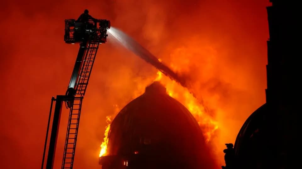 Veliki požar kod Glasgow Central: Istorijska zgrada delimično srušena, obustavljeni vozovi