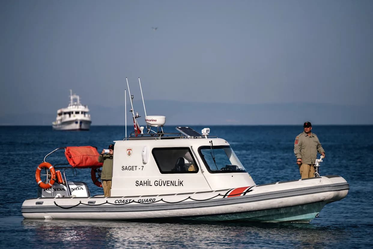 Tragedija Kod Antalije: Najmanje 14 Poginulih Nakon Sudara Gumenog Čamca I Broda Obalske Straže