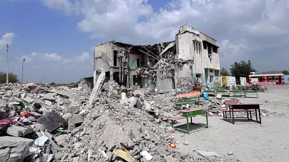 Video iz Minaba: Tomahawk pogodio IRGC bazu pored škole — snimak i stručna analiza ukazuju na moguću odgovornost SAD