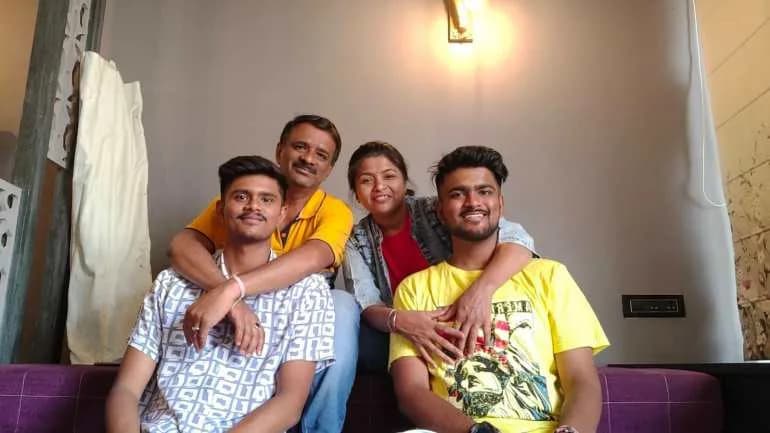 Druga Strana IIT-ova: Talas Samoubistava, Pritisak i Sistemske Slabosti