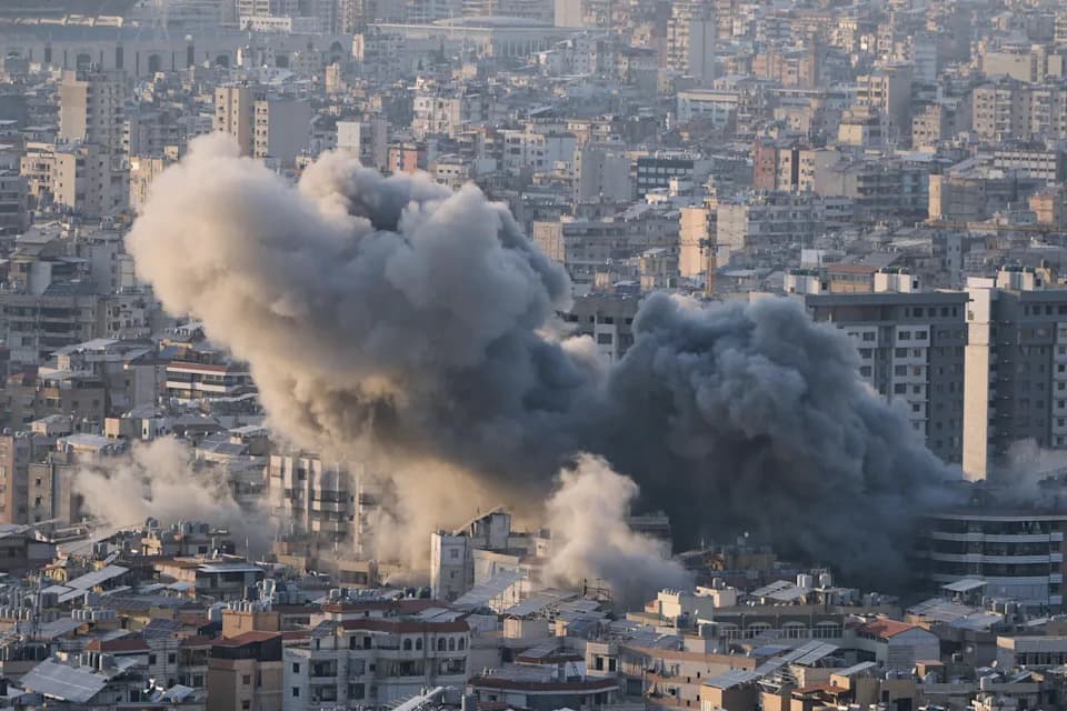 Iran Pojačava Napade Na Naftnu Infrastrukturu — Brod Zapaljen U Hormuškom Moreuzu, Rast Cena Nafte