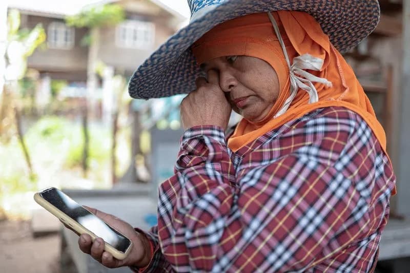 Porodica u Tajlandu čeka vesti o 27-godišnjem mornaru nakon napada na brod u Hormuškom moreuzu