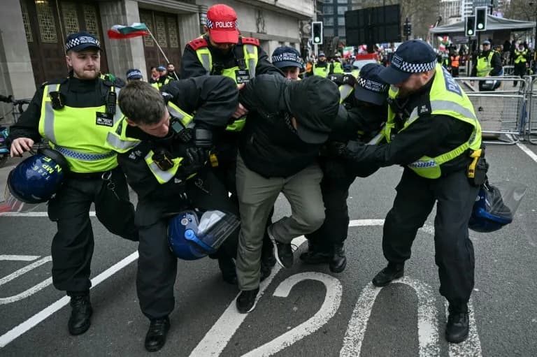 Stotine Na Zabranjenom Pro‑Palestinskom Maršu U Londonu — 12 Privedenih I Kontroverzne Parole