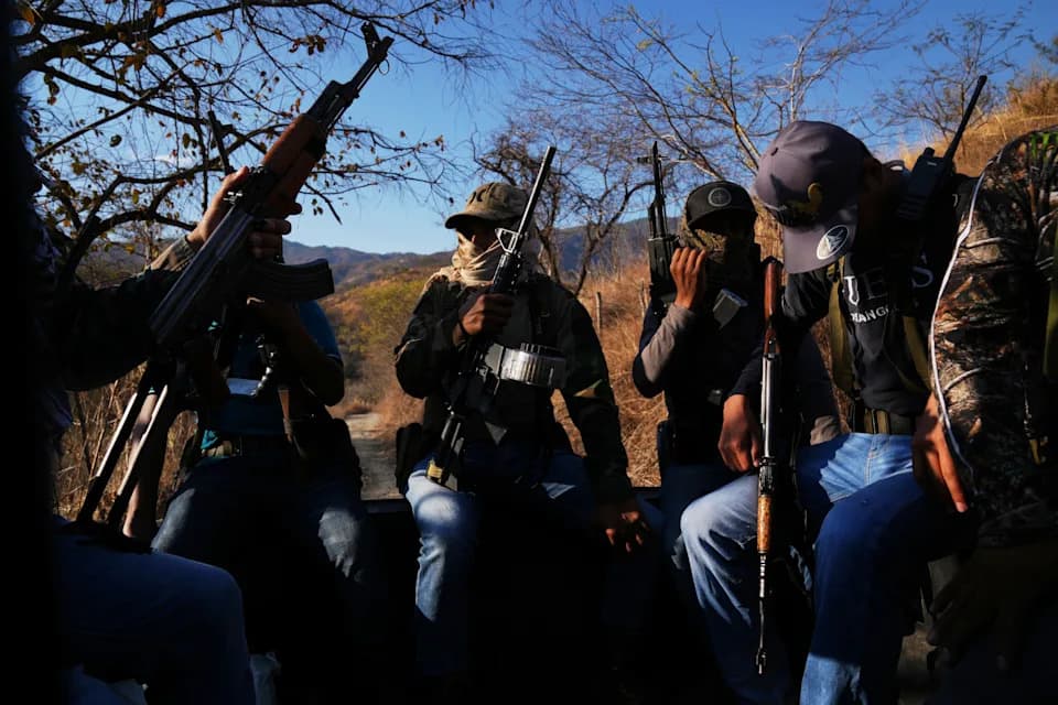 Meštani Guerreroa Uzvraćaju: 50-člana Samoodbrana Protiv Kartela La Nueva Familia Michoacana