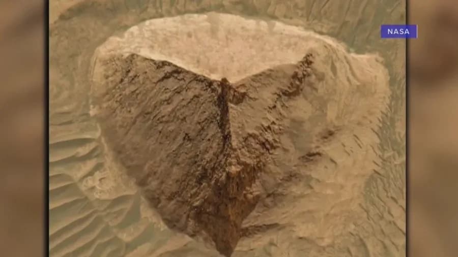 Viralna „piramida” na Marsu — stručnjak: nije delo vanzemaljaca, već erozija