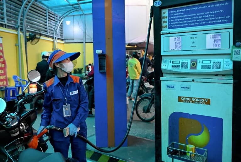 Vijetnam i Rusija Potpisuju Veliki Energetski Sporazum Tokom Zvanične Posete Phama Minh Chinha