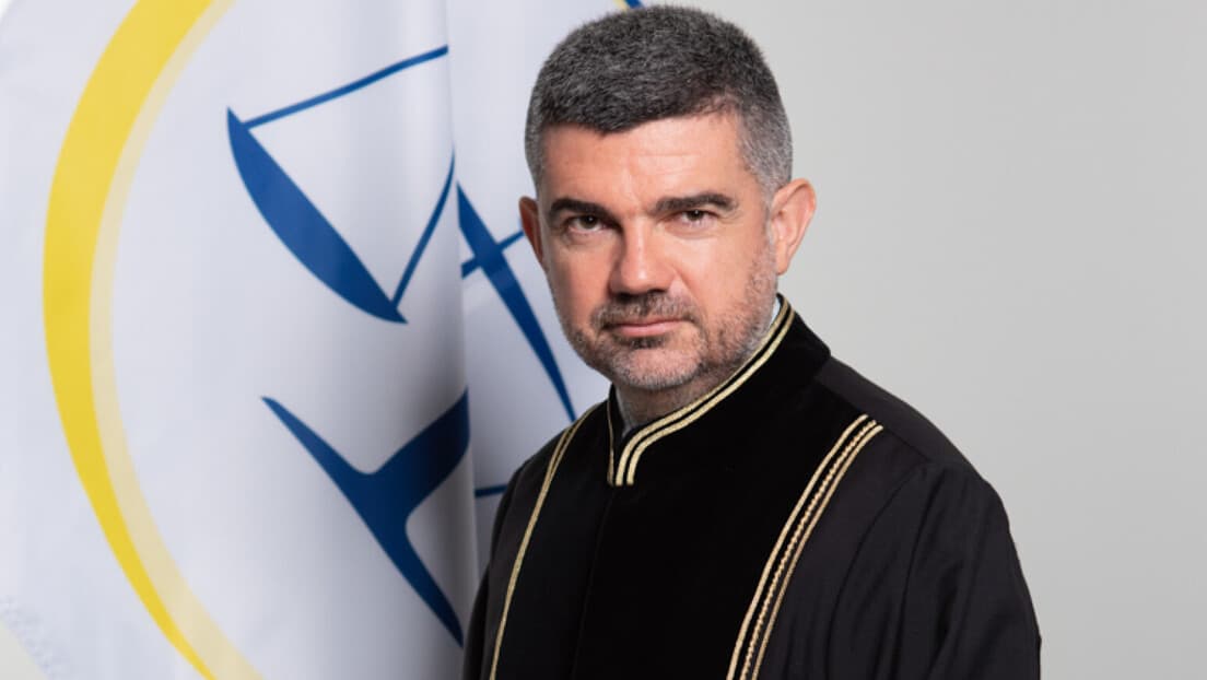 Stavljen Na Američku Listu Sankcija: Kako To Pogađa Sudiju MKS Nicolas Giju