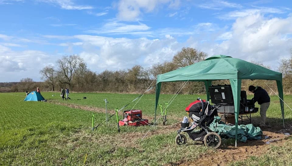 Kako optički kablovi otkrivaju da oranje uništava sposobnost tla da zadrži vodu