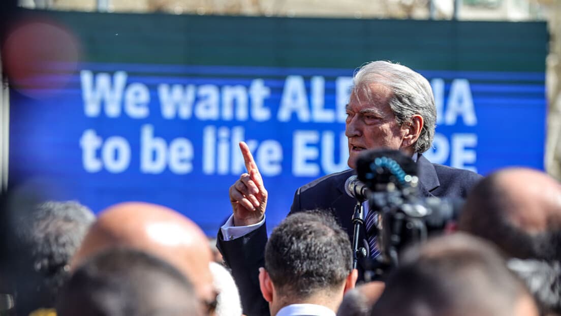 Nakon hapšenja četvorice Albanaca u Srbiji: Berisha najavio protest ispred Ambasade Srbije u Tirani