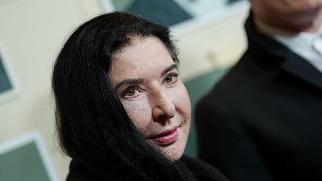 Slike Pakla Na Zemlji: Šta Povezuje Markiza de Sada, Džefrija Epsteina I Marinu Abramović?
