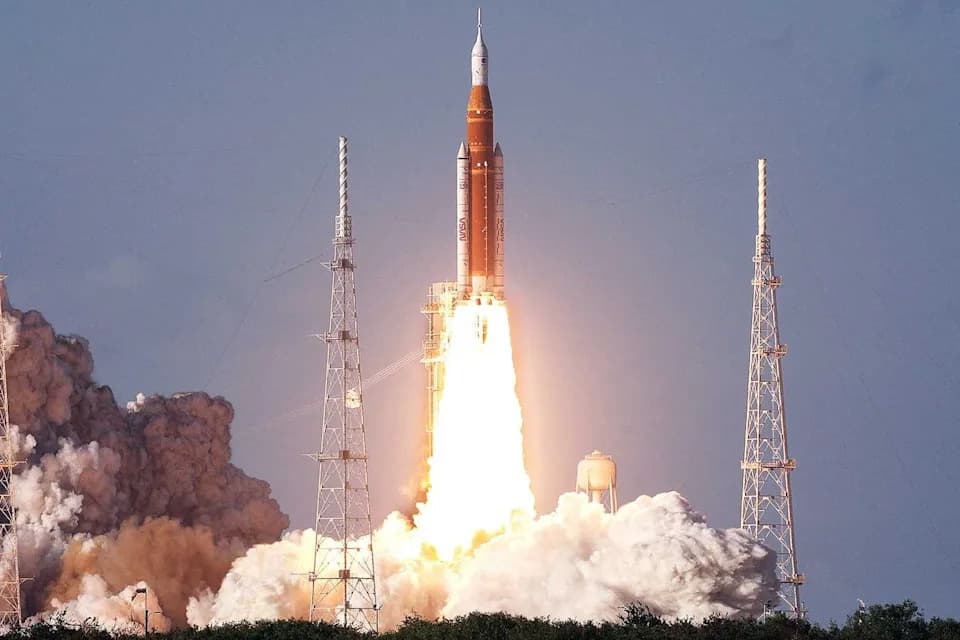 Putnik Southwest Airlinesa Snimio „Ludi“ Prizor Lansiranja Artemis II Iz Prozora Aviona