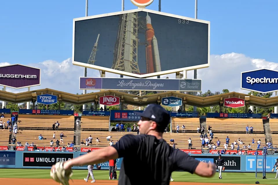 Artemis 2 Objavila Parodiju Uz Tema-Song 'Full House' Tokom Leta Ka Mesecu