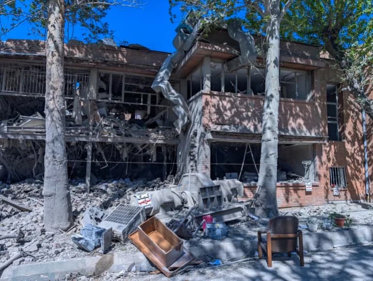 Napad Na Sharif Univerzitet: Centar Za Veštačku Inteligenciju Uništen, Akademska Zajednica Podeljena