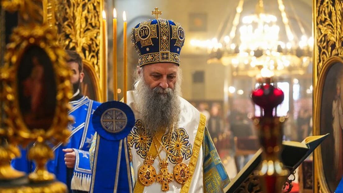 Pojas Presvete Bogorodice Predvodi Spasovdansku Litiju u Beogradu — Vatopedski Pojas 21. maja