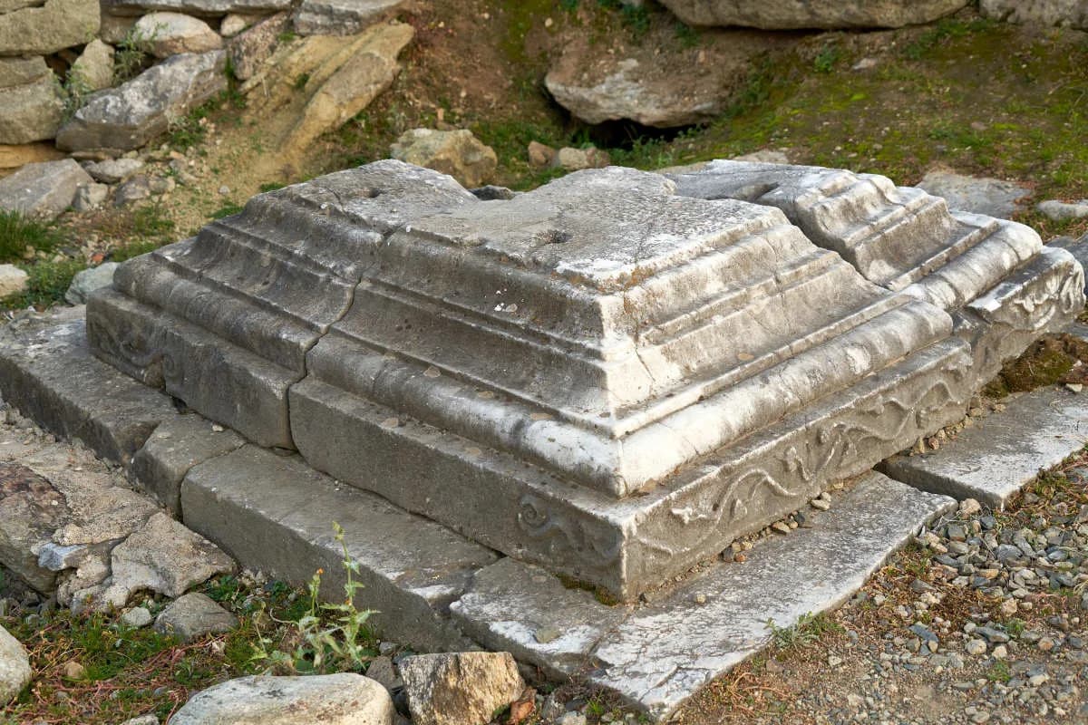 Otkrivena Rimska Nekropola Ispod Lokacije Nove Bolnice U Constanța: 34 Groba Iz 3.–4. Veka N.e.