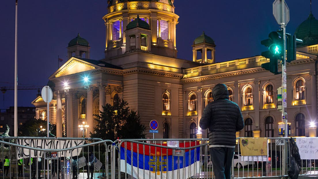 Podignuta optužnica protiv 71-godišnjaka koji je pucao i zapalio šator ispred Doma Narodne skupštine