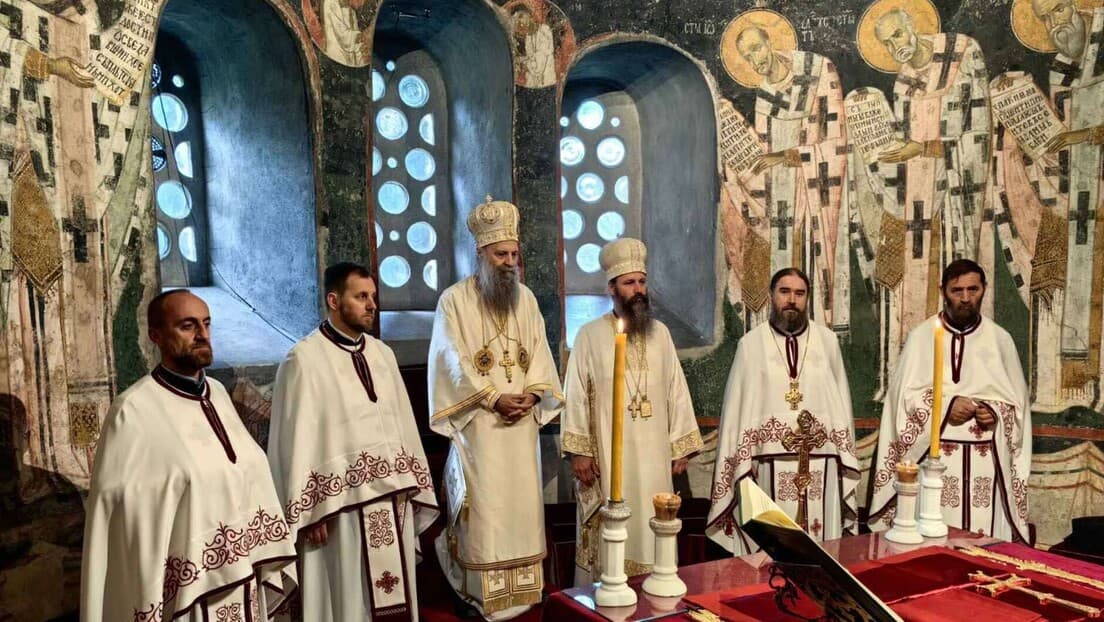 Patrijarh Porfirije Predvodio Liturgiju U Visokim Dečanima — Poruka O Ljubavi I Vaskrsenju