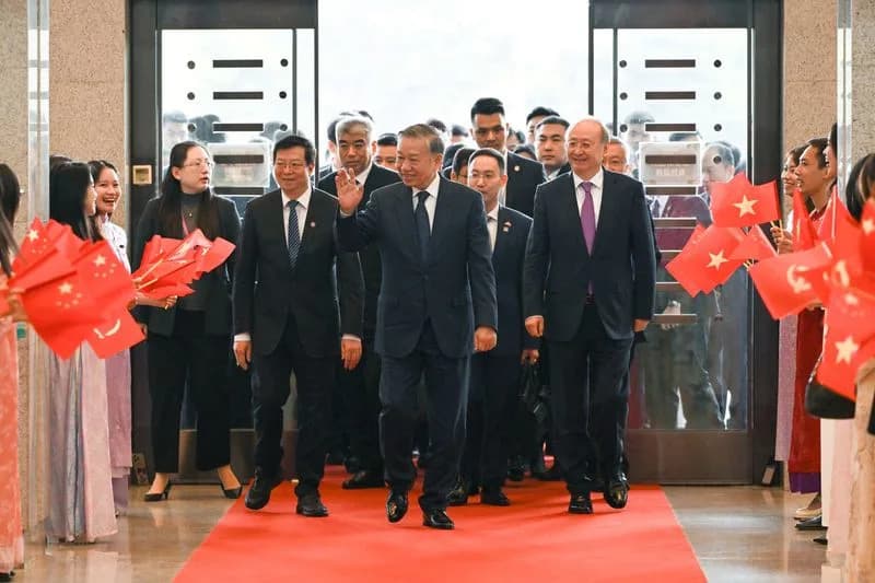 Si Đinping Za 'Stratešku Jasnoću' i Jačanje Političke Bezbednosti U Odnosima Sa Vijetnamom