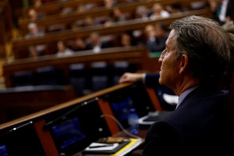 Vox I Narodna Stranka Dogovorili Prvu Regionalnu Koaliciju U Extremaduri — Sporazum Oštro Protiv Raspodele Neregistrovanih Migranata