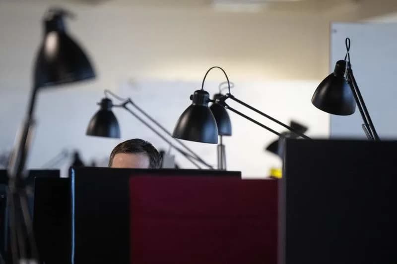 Upozorenje: Radnici Koji Se Oslanjaju Na AI Gube Poverenje U Sopstvene Ideje