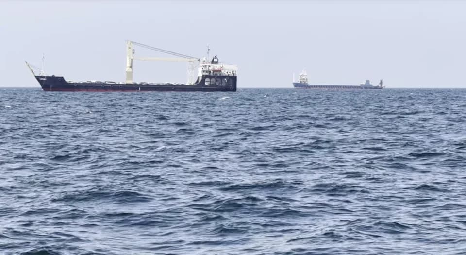 CBS News U Hormuškom Tjesnacu: Desetine Tankera U Čekanju — Prolaz Je Otvoren, Ali Ranjiv