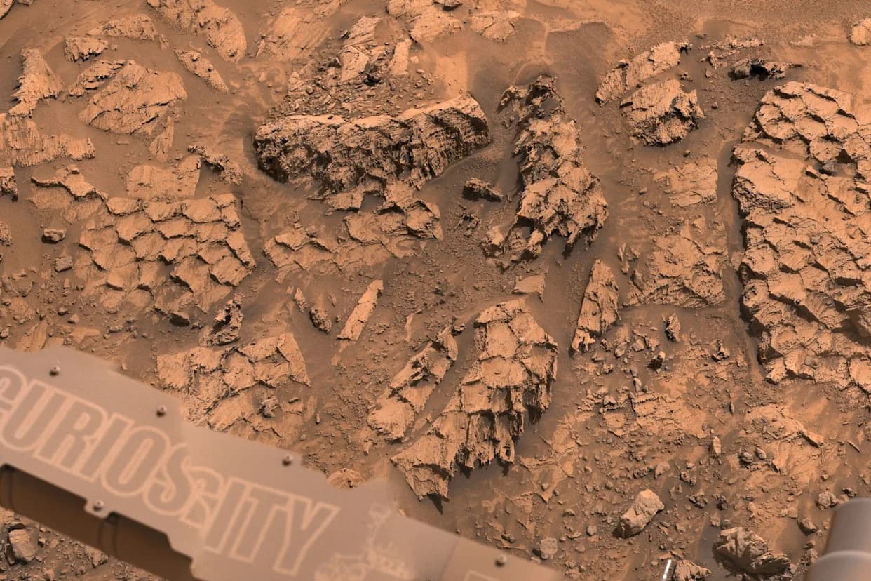 Curiosity Otkrio 'Krljušti' Na Marsu — Poligonalna Stena Budi Nove Hipoteze