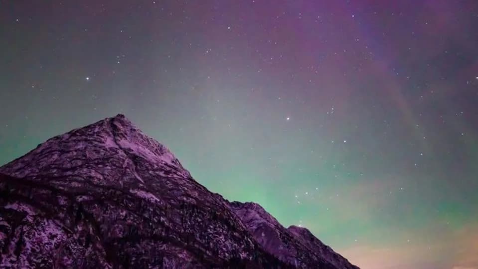 NOAA Očekuje Jaku Auroru: Severna Svetlost Moguće Vidljiva Do New Yorka U Subotu