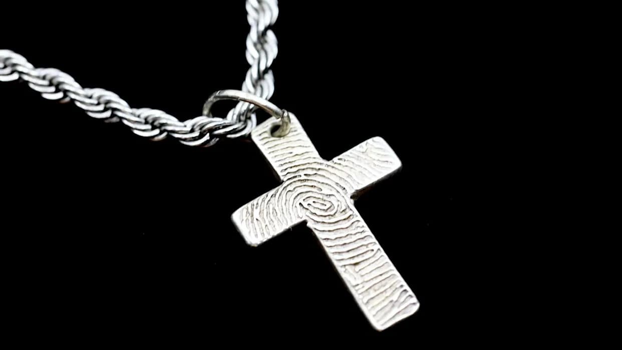 1.800-godišnji Frankfurtski Amulet Otkriva Najraniju Hrišćansku Predanost Severno Od Alpa