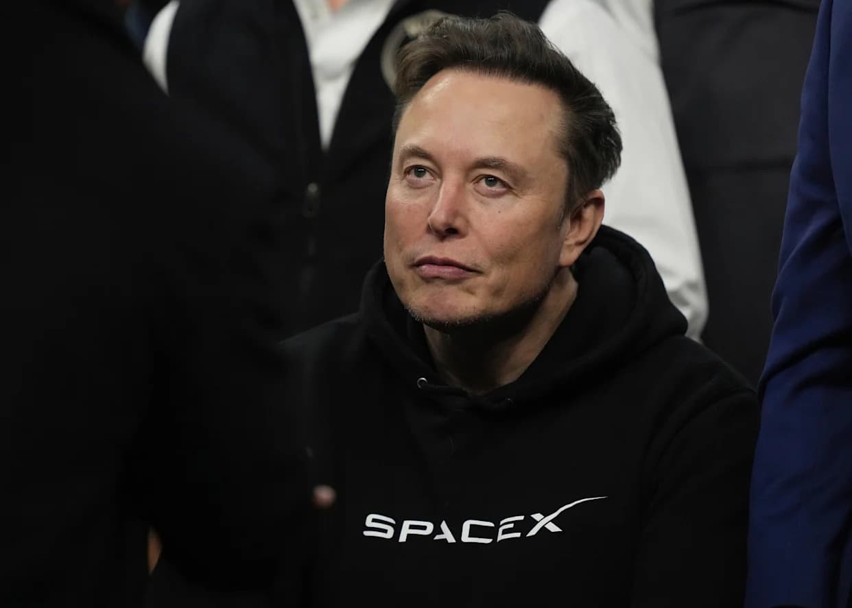 Elon Musk Pozvan U Pariz: Istraga Zbog Deepfakeova, Materijala O Zlostavljanju Dece I Moguće Manipulacije Tržištem