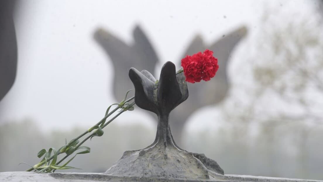 Skupština Crne Gore Obilježava Dan Sećanja Na Žrtve Jasenovca — Napetosti Sa Zagrebom Ostaju