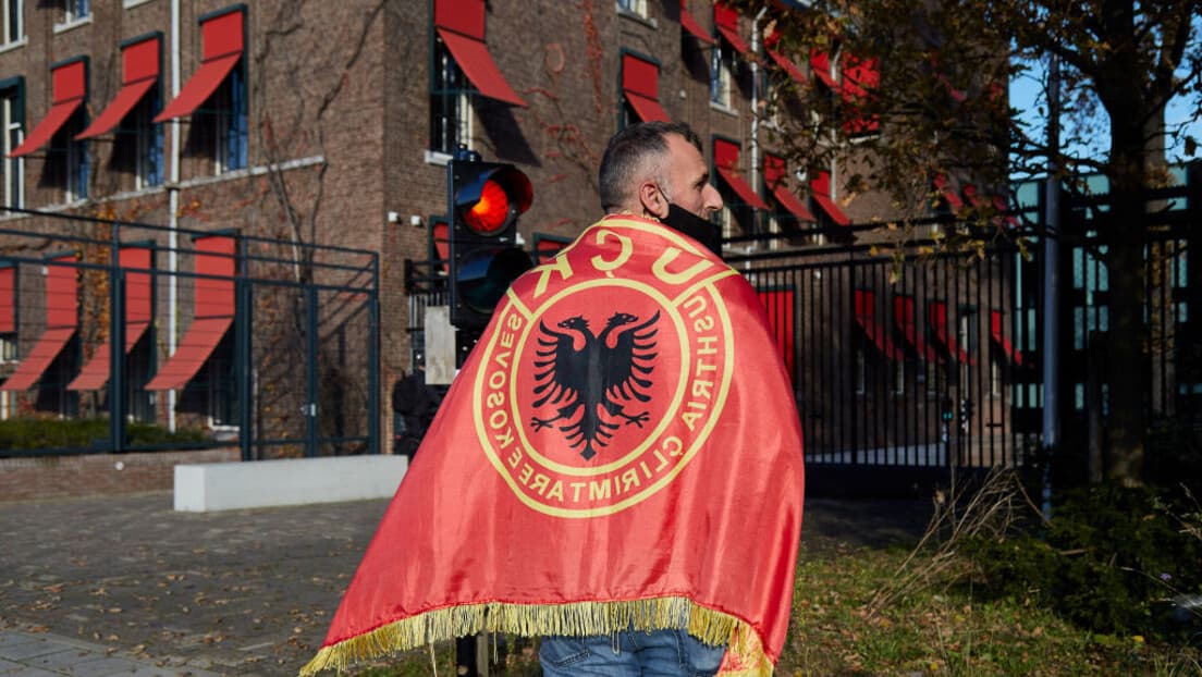 Ponovo provokacije na KiM: Grafit "UČK" ispisan pored jezera Gazivode