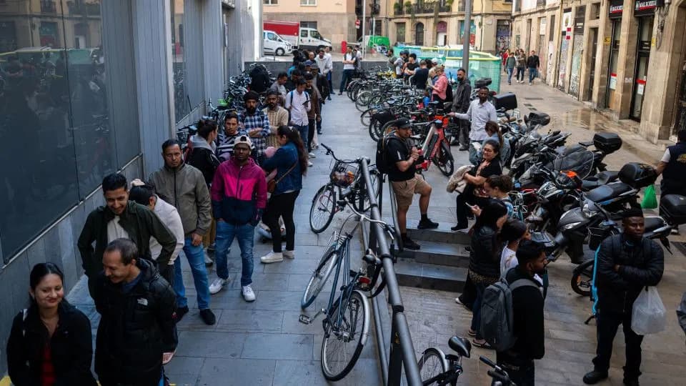 Španija Pokreće Program Za Legalizaciju Do 500.000 Migranata – Privremeni Boravak I Radne Dozvole