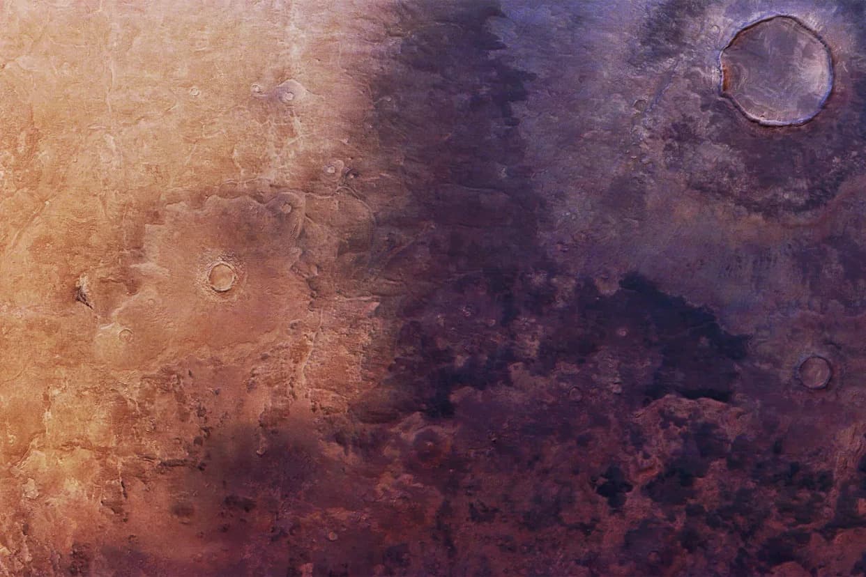 Misteriozni Tamni Sloj Širi Se Po Marsu — ESA Prati Brzu Promenu U Utopia Planitiji